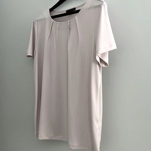 Banana republic shirt sleeves top. Size L